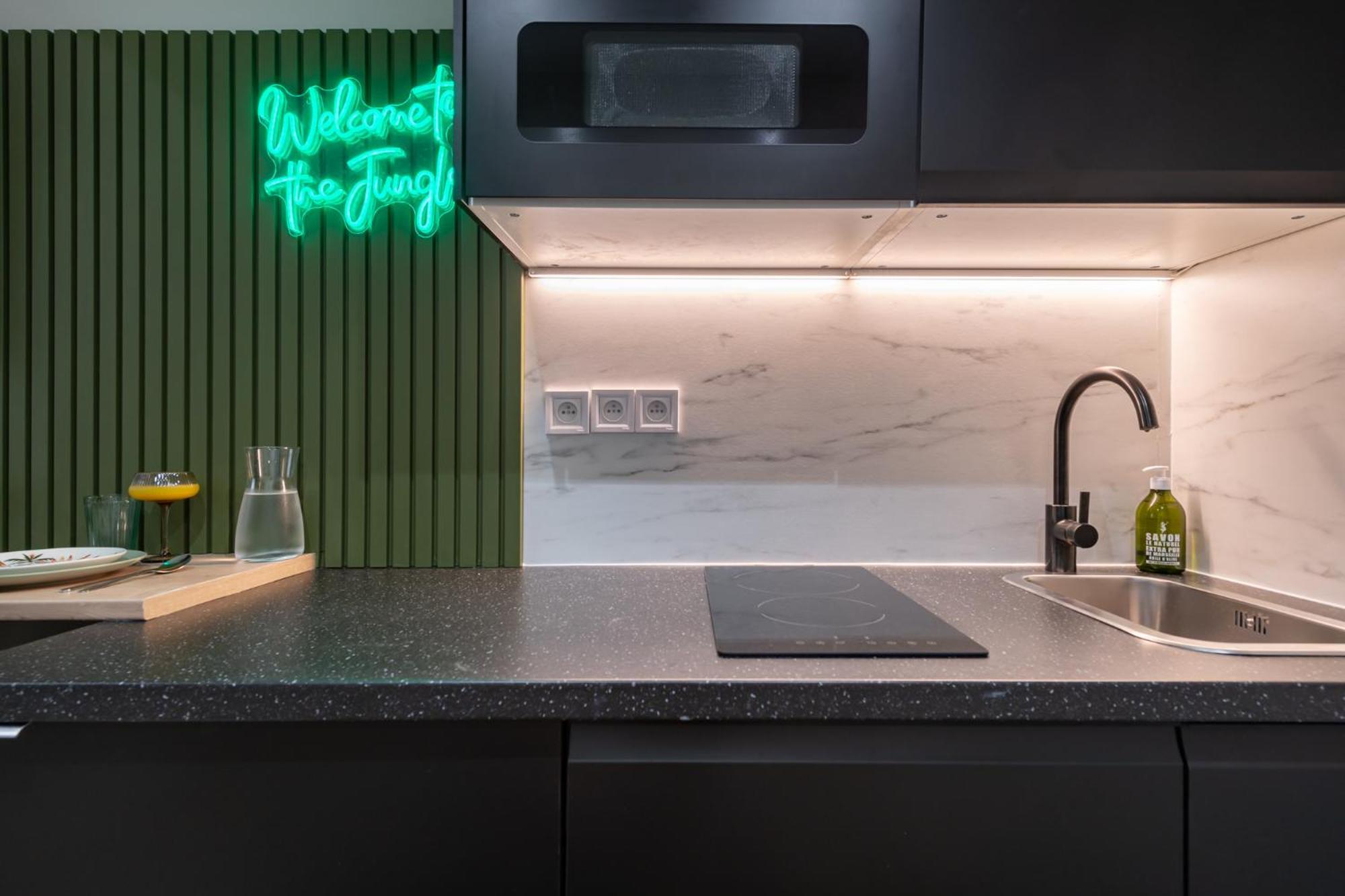 Jungle Republic Apartment Marseille Ngoại thất bức ảnh